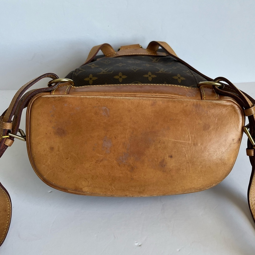 Louis Vuitton Montsouris MM Backpack Monogram Bag - Picture 7 of 12
